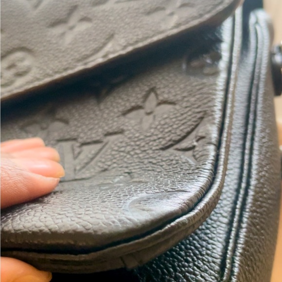 💜💜Louis Vuitton Pochette Métis in Empreinte Leather - Picture 17 of 17